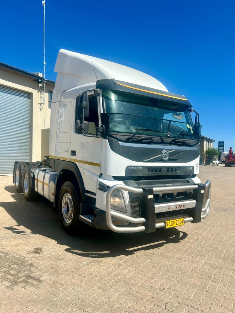 Volvo FMX 440HP 6x4 Tractor