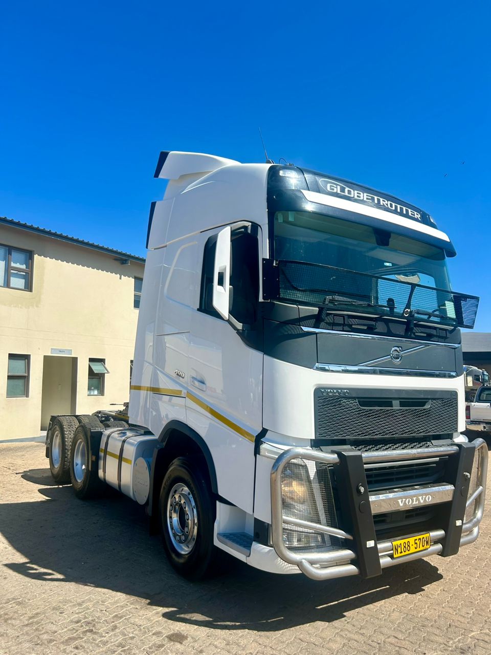 Volvo FH 440 Globetrotter 6X4 Tractor